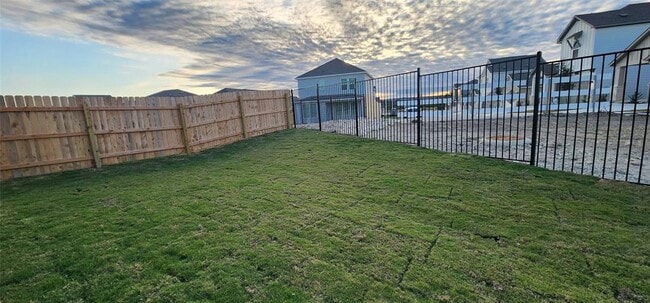 Building Photo - 2337 Moon Tower Trl