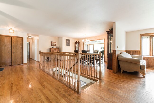 Building Photo - 145 Buena Vista Dr
