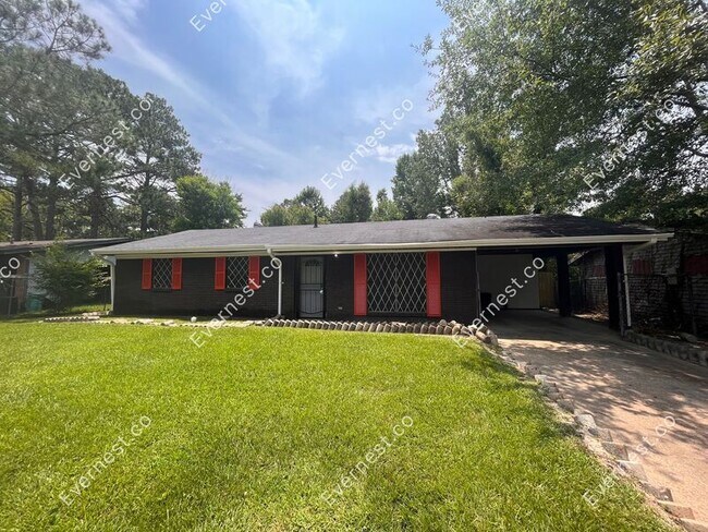 Building Photo - 6448 Lyndon B Johnson Dr