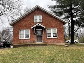 Building Photo - 424 Abston St