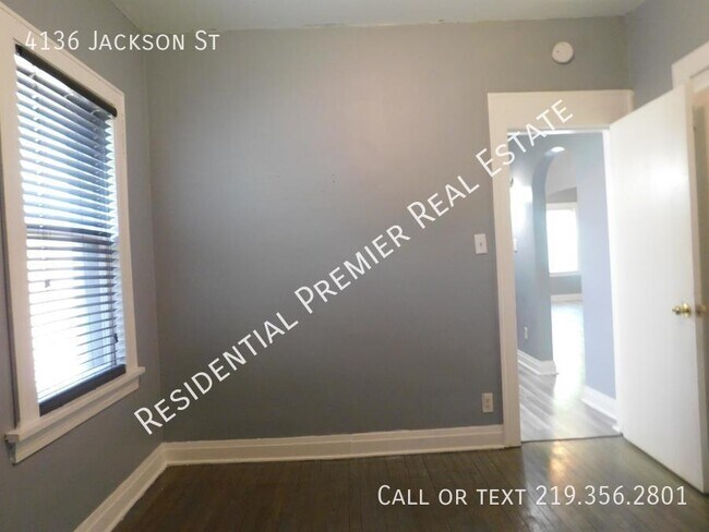 Building Photo - 4136 Jackson St
