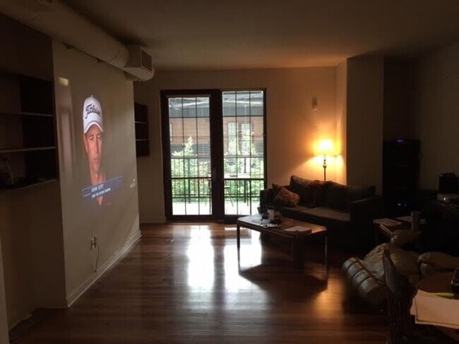 Building Photo - Lehigh Riverport 2 Bedroom Condo