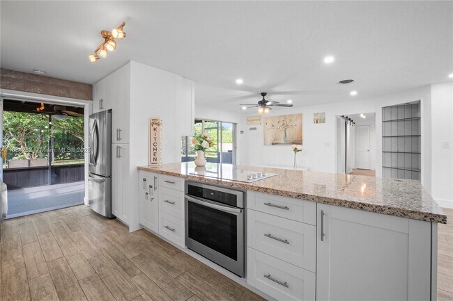 Foto del edificio - 9355 SW 181st St