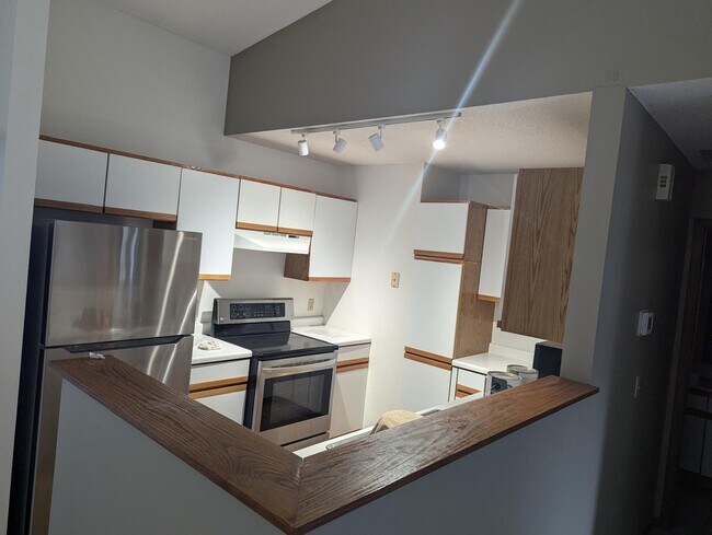 Foto del edificio - 7259 Bren Ln
