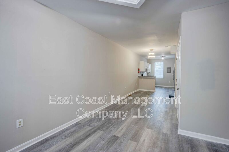 Primary Photo - 1612 N Calhoun St