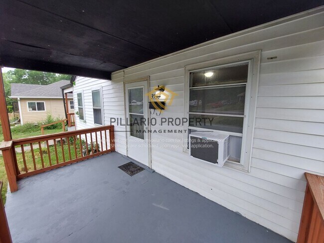 Foto del edificio - 3536-3538 N Parker Ave