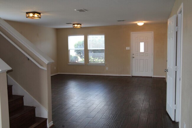Foto del edificio - 2435 Castle Pines Dr