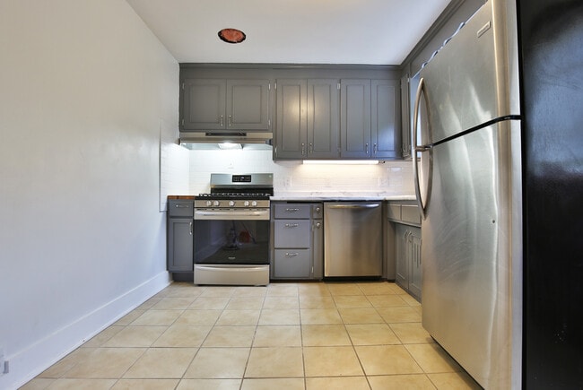 Kitchen - 3500 Garfield Ave