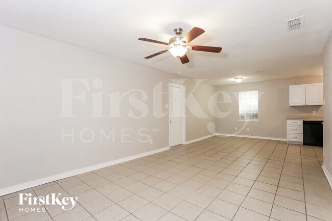 Foto del edificio - 115 Brook Hollow Dr