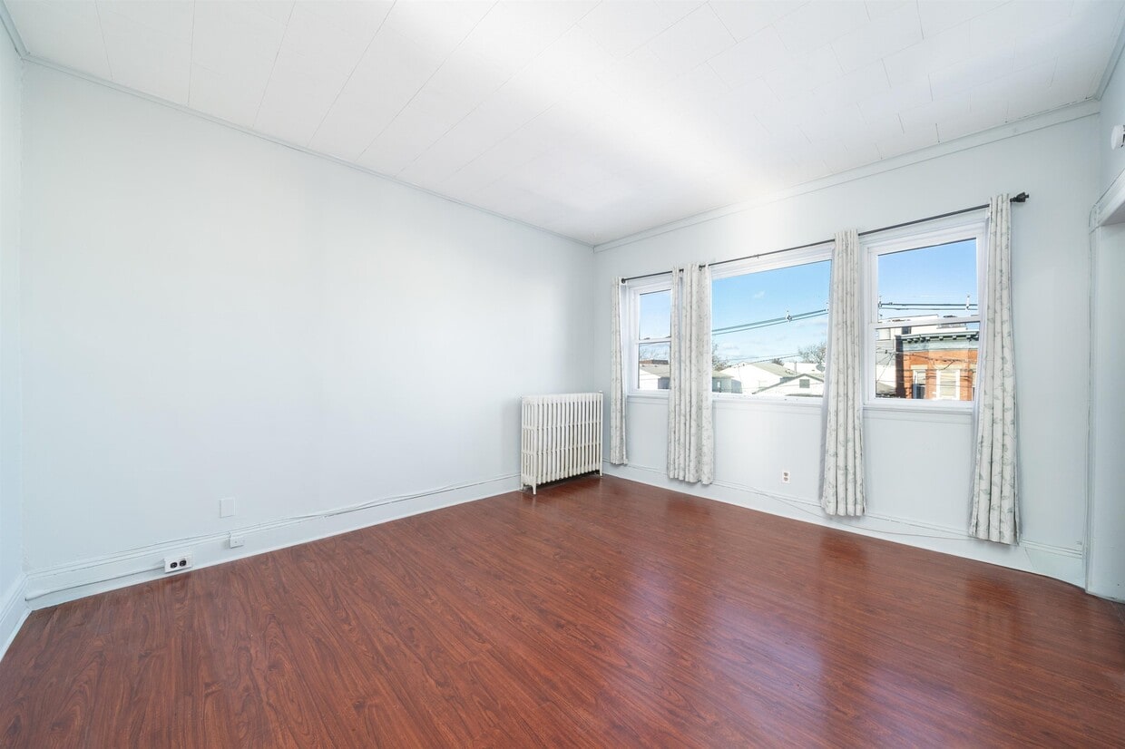 Primary Photo - 159 North St