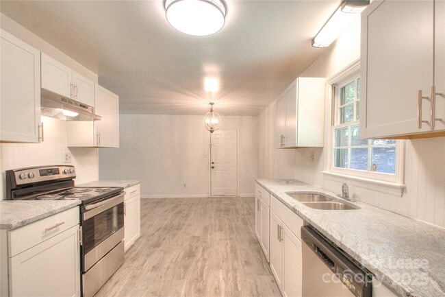 Foto del edificio - 614 Teresa Cir