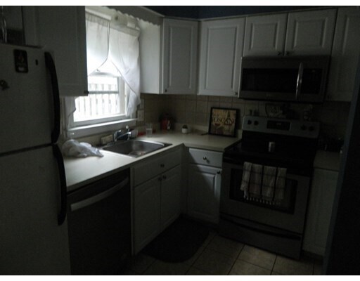 Foto del edificio - 8 Tuck Farm Rd