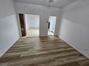 Building Photo - 128 Arletta St