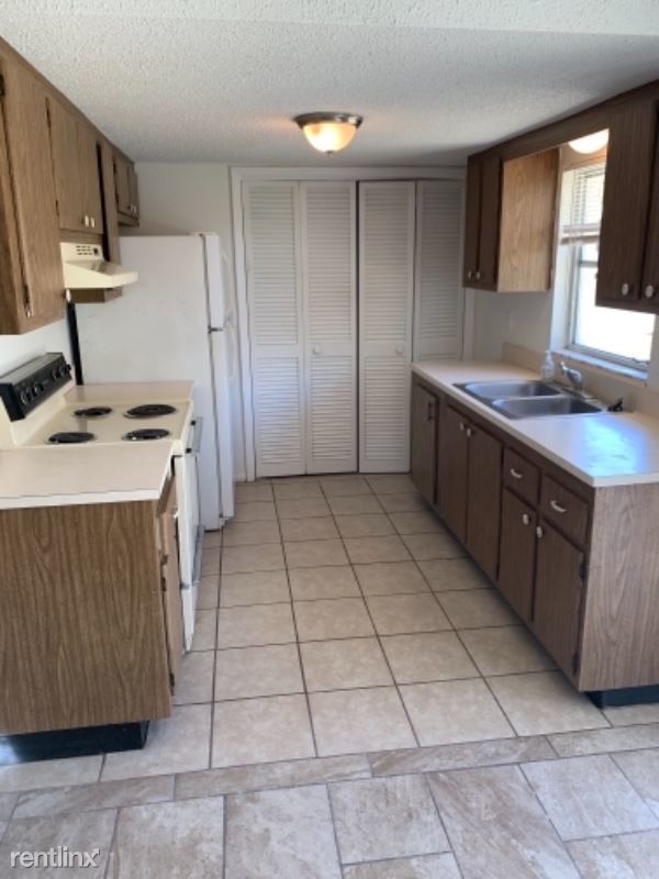 Foto del edificio - 2 br, 1 bath Apartment - 6919 Julia Ct