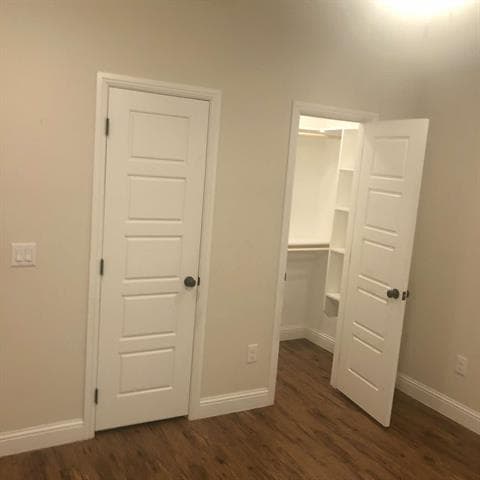 Building Photo - 921 W Day St