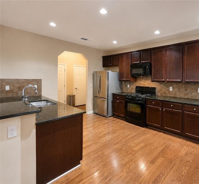 Foto del edificio - 3860 Kittery Point SW