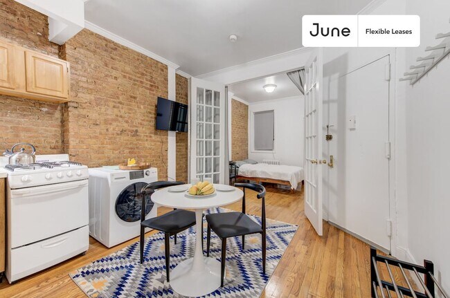 Foto del edificio - Adorable ROOM at The Lexington House