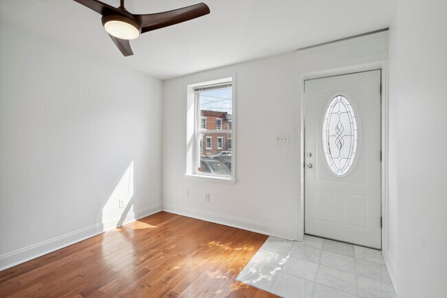 Building Photo - 1563 East Hewson Street