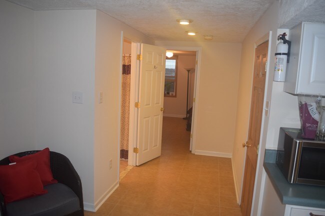Foto del edificio - 8800 Thornton Rolling Rd