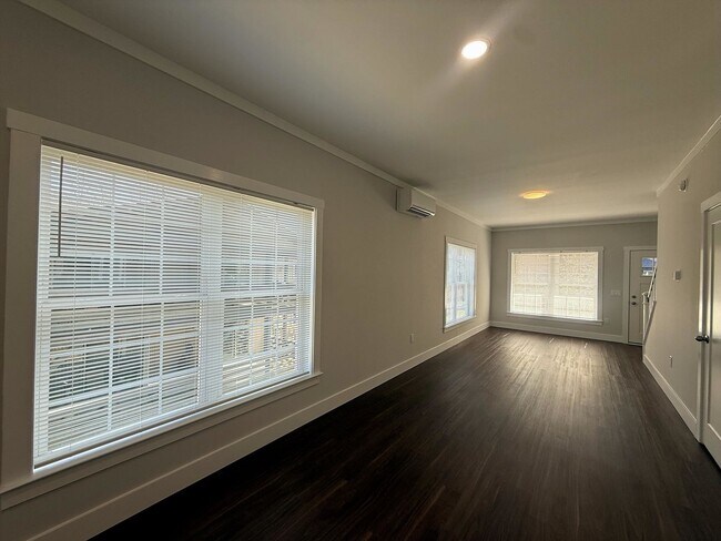 Foto del edificio - Black Mountain Rental-Duplex-Genesis Circle