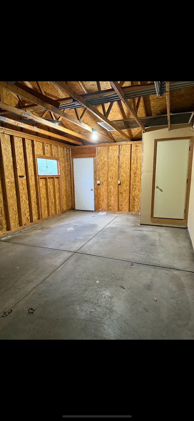 Building Photo - W6527 Woodhaven Cir