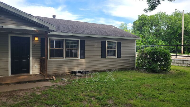 Foto principal - 913 E Quincy St