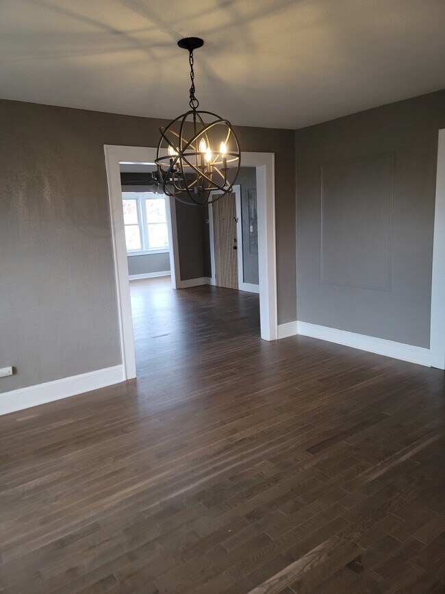 Foto del edificio - 75 Tuxedo Plz