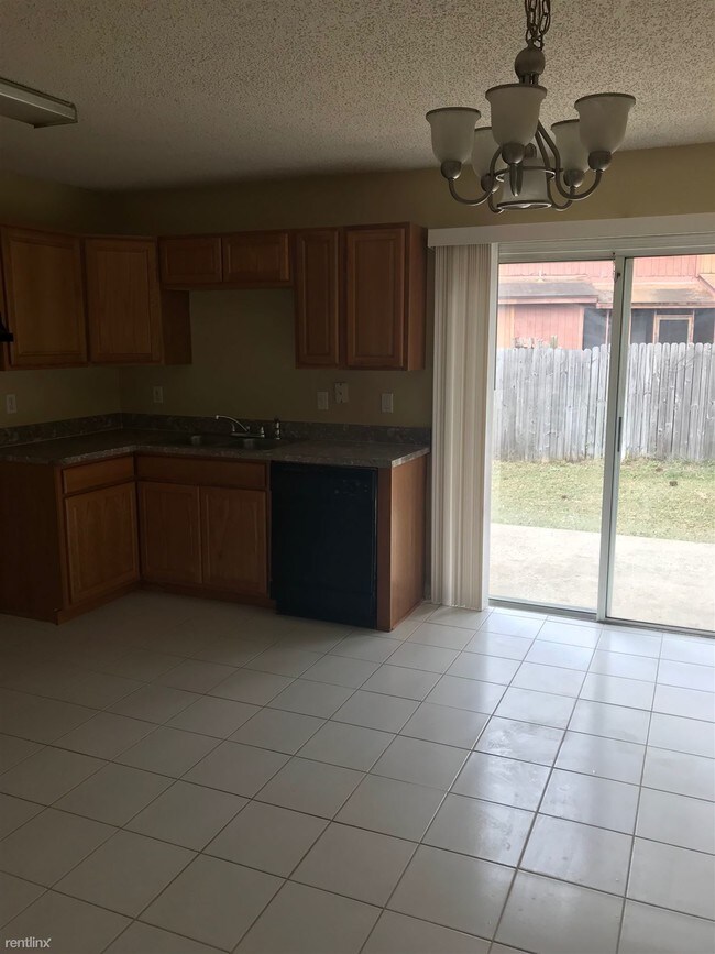 Building Photo - 3 br, 2 bath House - 4228 Lindy Trl