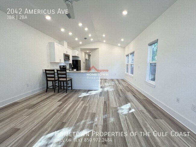 Foto del edificio - 3-Bedroom Home Minutes from NAS Pensacola