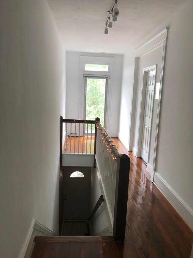 Front Hall - 1706 Floyd Ave Apartments