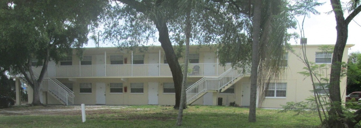 Building Photo - 2nd Avenue Flats