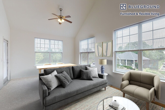 Building Photo - 1700 E 5th St