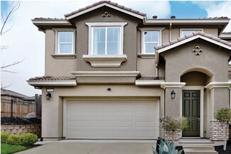 Building Photo - 3170 Cortina Dr