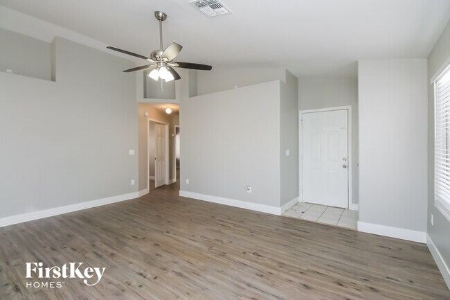 Foto del edificio - 812 E Morelos St