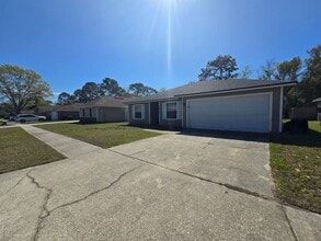 Building Photo - 7910 Georgia Jack Dr N