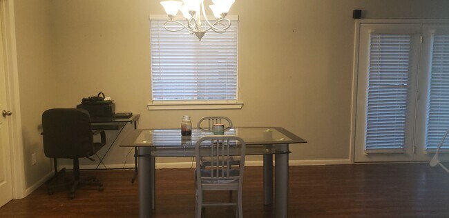 Foto del edificio - Please contact Lance Garner 501-912-6020