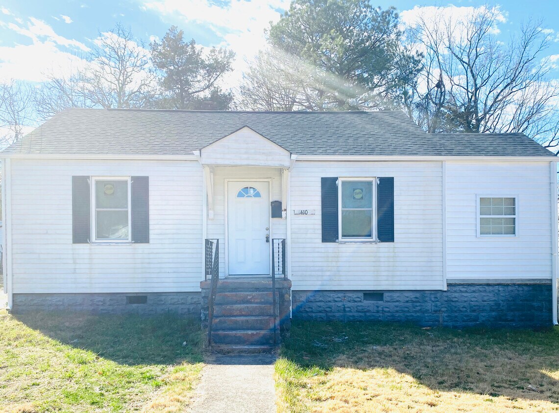 Primary Photo - 410 Spring St