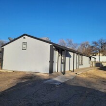 Building Photo - 206 N Mississippi St