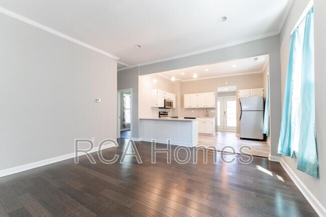 Photo - 1326 E Naomi St House