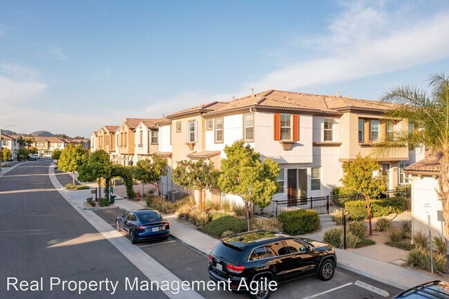 Foto del edificio - 3 br, 2.5 bath House - 40308 Calle Real