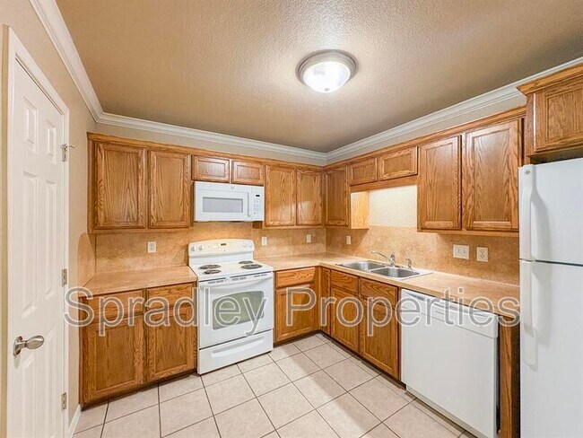 Building Photo - 4850-48205 205 Loop