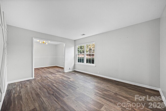 Building Photo - 11501 Winding Way Rd