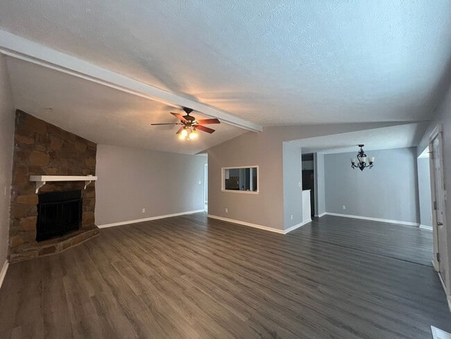Building Photo - 7117 San Juan Dr