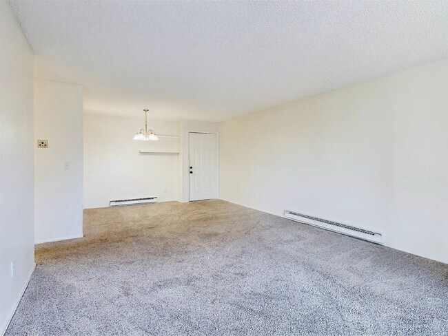Foto del edificio - 14720 E Kentucky Dr