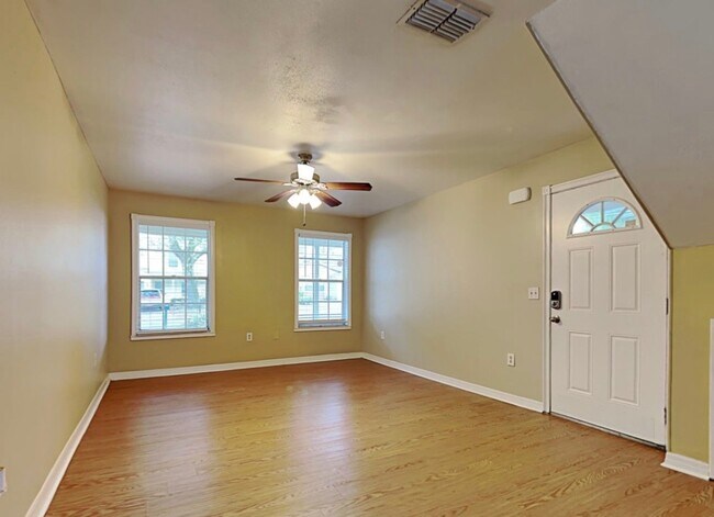 Foto del edificio - 7604 Glades Ct