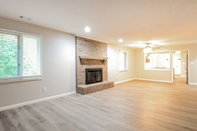 Building Photo - 7419 Cherryhill Dr