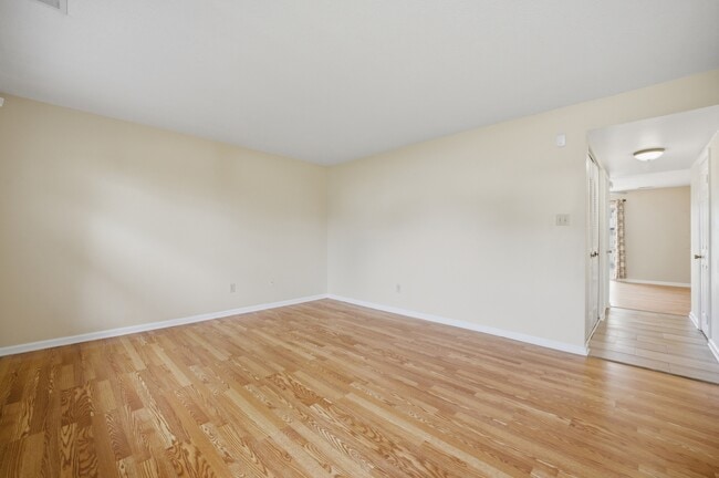 Building Photo - Walker's Landing