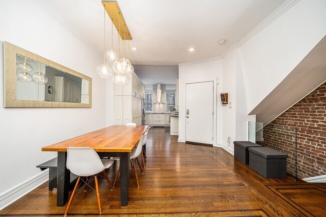 Foto del edificio - 909 Willow Ave