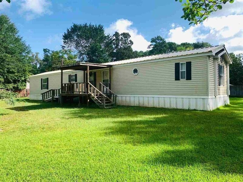 320 Toledo Beach Dr, Hemphill, TX 75948 House Rental in Hemphill, TX