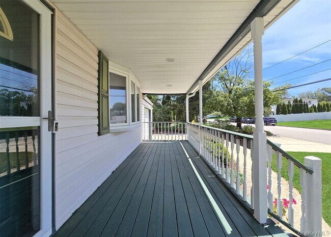 Foto del edificio - 73 Peconic St